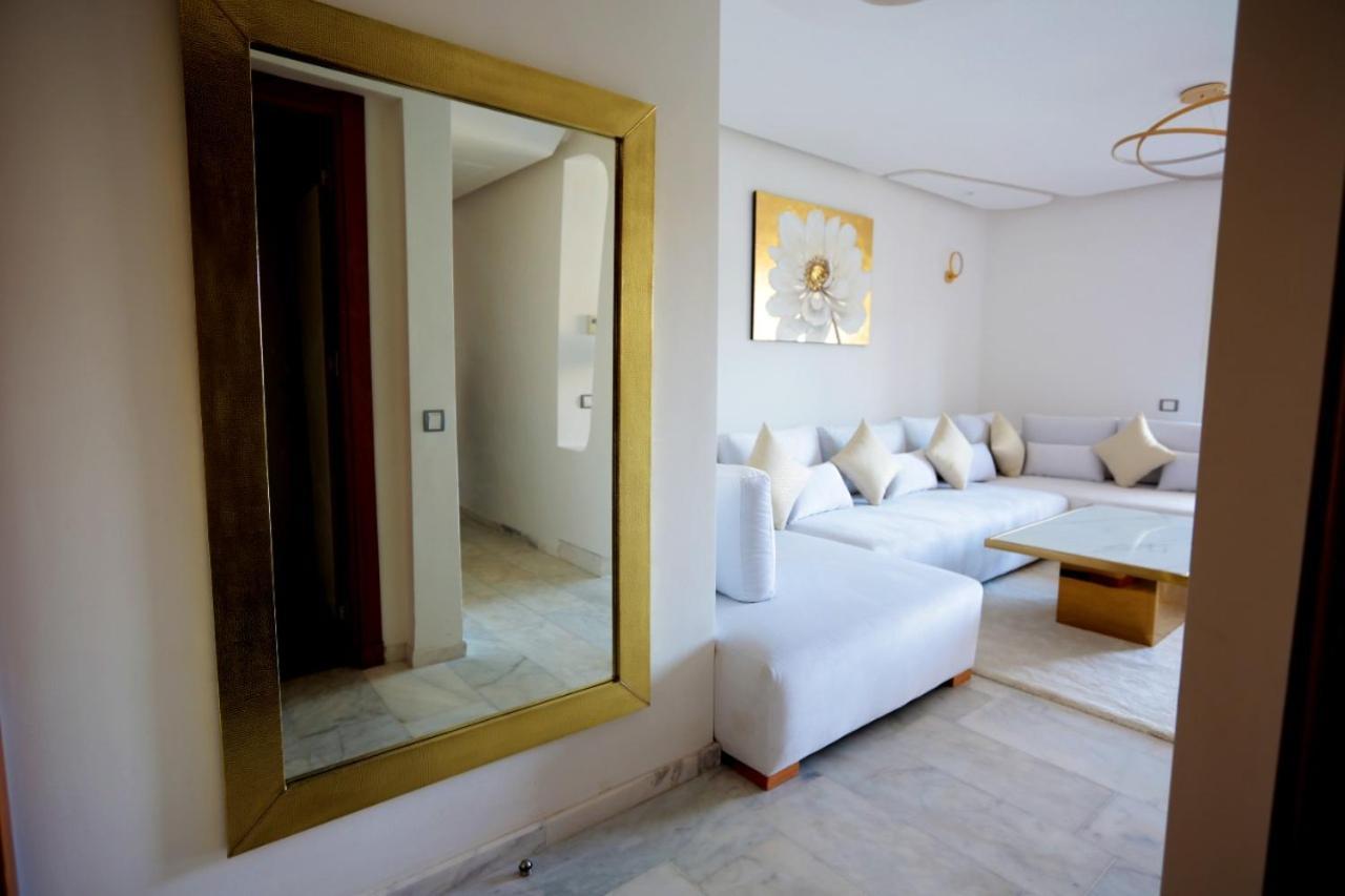 Appartement Riad White Golden มาร์ราเกช ภายนอก รูปภาพ