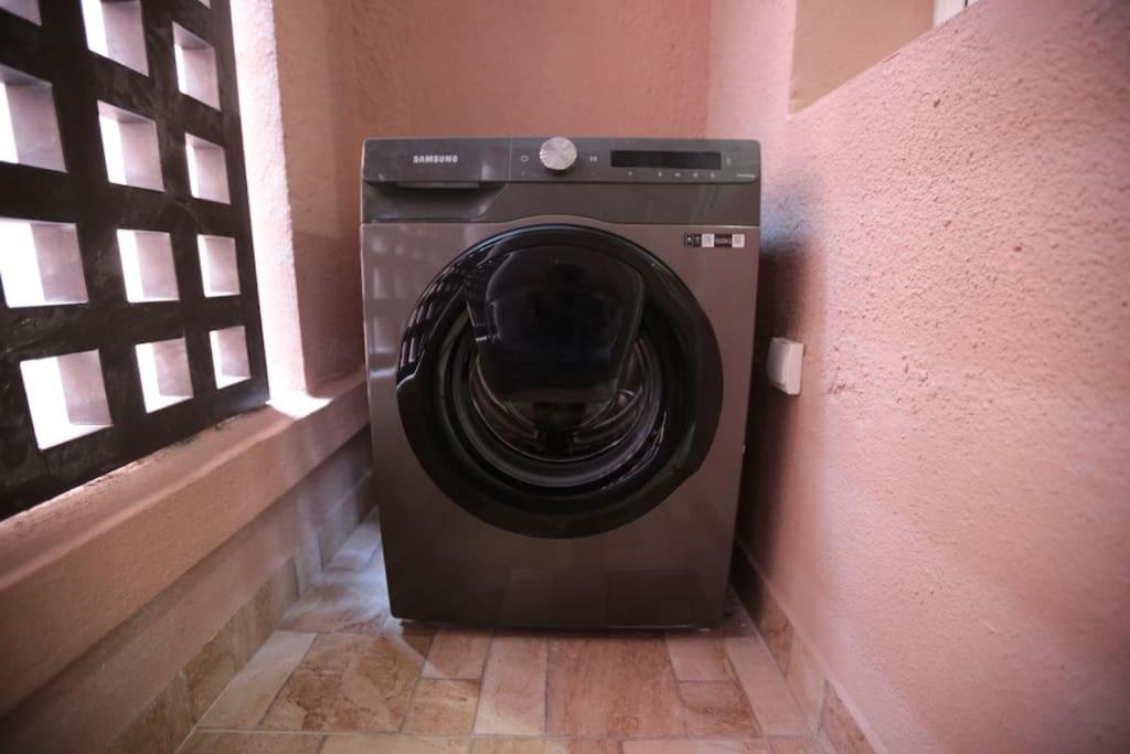 Appartement Riad White Golden มาร์ราเกช ภายนอก รูปภาพ