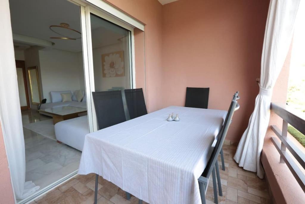 Appartement Riad White Golden มาร์ราเกช ภายนอก รูปภาพ