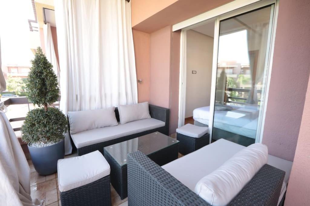 Appartement Riad White Golden มาร์ราเกช ภายนอก รูปภาพ
